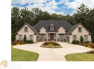 5275 Serenity Ln, Atlanta, GA 30349