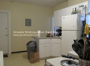 448 Hanover St #302, Boston, MA 02113