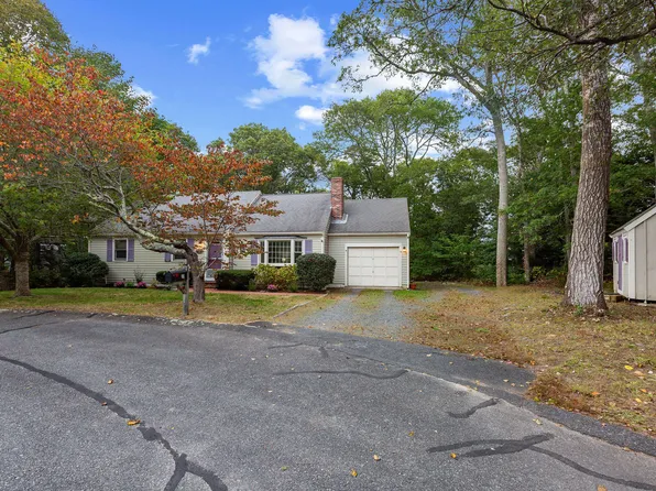 11 Windjammer Road, Harwich, MA 02645