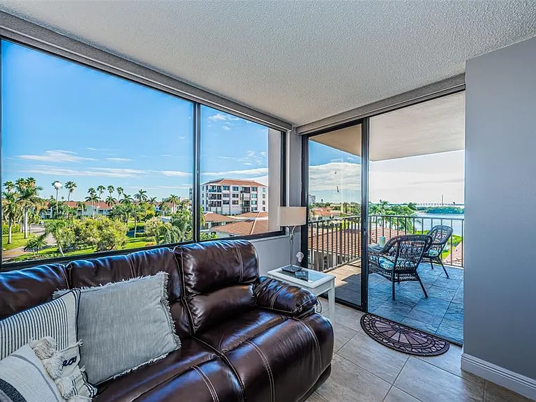 6295 Bahia Del Mar Cir #405 — Photo 12