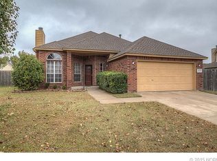 4104 W Knoxville St, Broken Arrow, OK 74012
