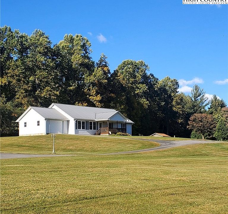 1st image of 252 Le Chemain Dr.