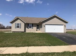 5561 Openview Dr, Roscoe, IL 61102