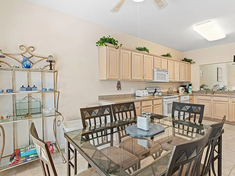 2584 Muirfield Ct — Photo 20