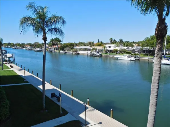 4902 38th Way S APT 306, Saint Petersburg, FL 33711