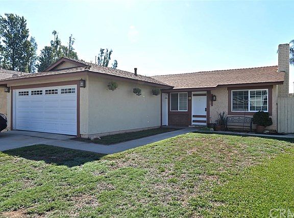 2nd image of 3889 Teton Ct
