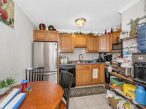 5th image of 30 Abbey Rd APT 202