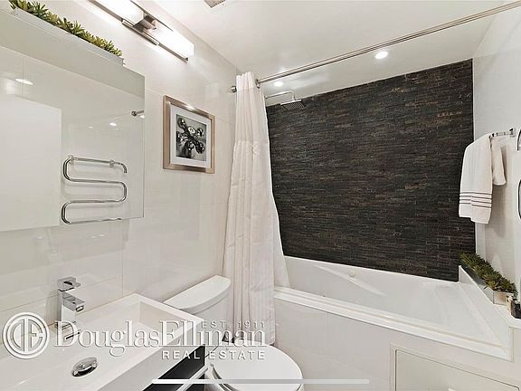 5th image of 115 4th Ave APT 2H