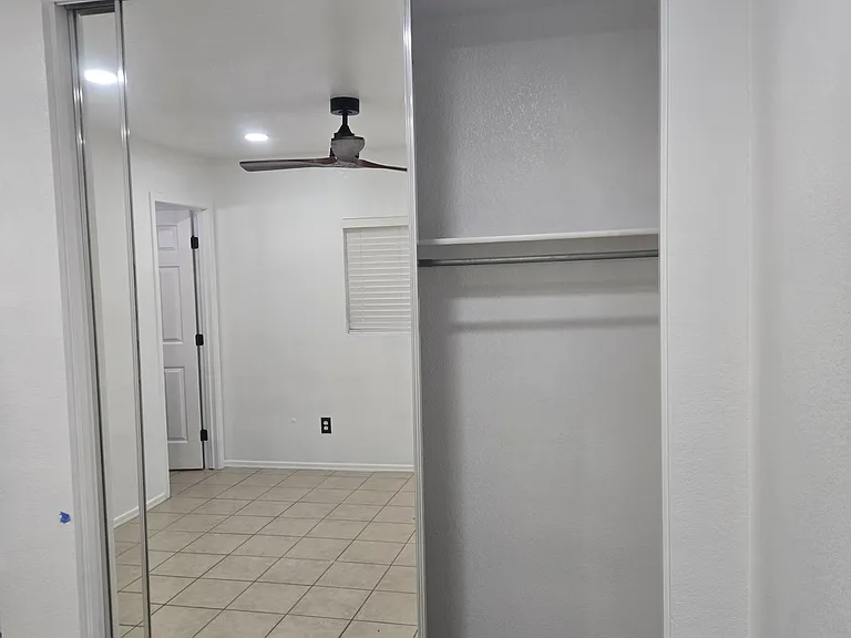 643 W Kingman Loop — Photo 9