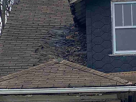 8199 Ellsworth