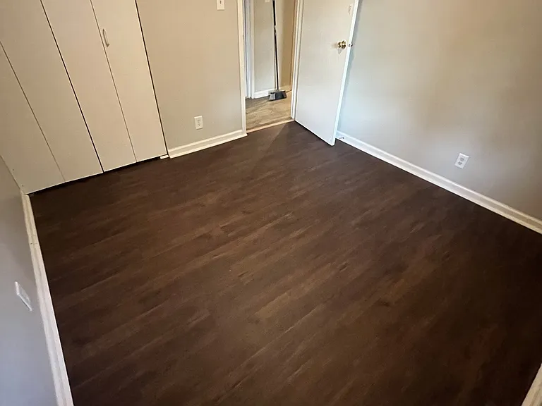 1014 Salem St — Photo 7