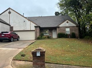 1721 Windhill Ave, Edmond, OK 73034
