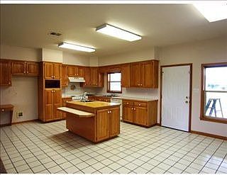 2nd image of 1000 E 2nd St