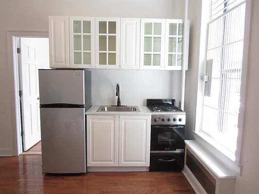 Rented by BHT Realty LLC | media 10