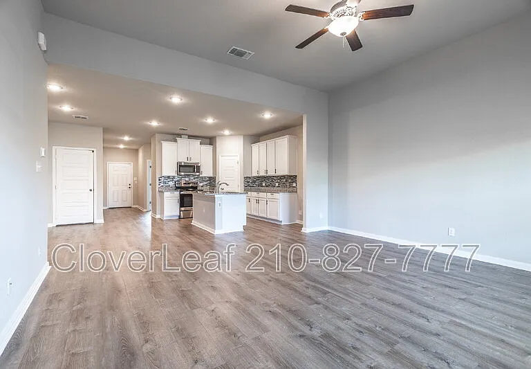 940 Windflower — Photo 14