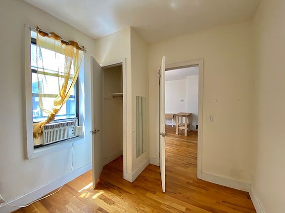3rd image of 732 Saint Marks Ave #3L