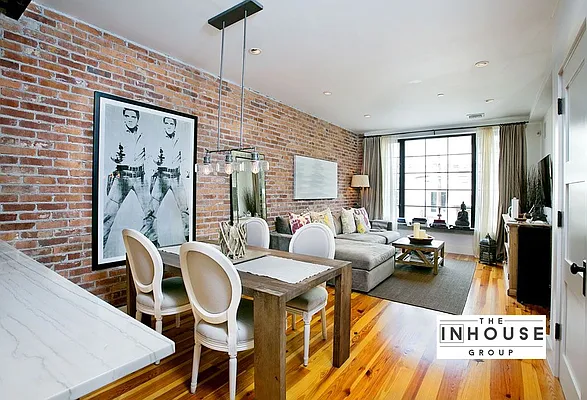 Sold by The In House Group | media 25