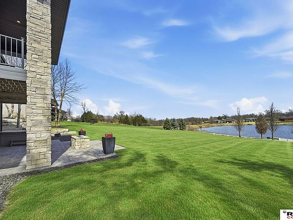 3rd image of 1310 Doyle Ln