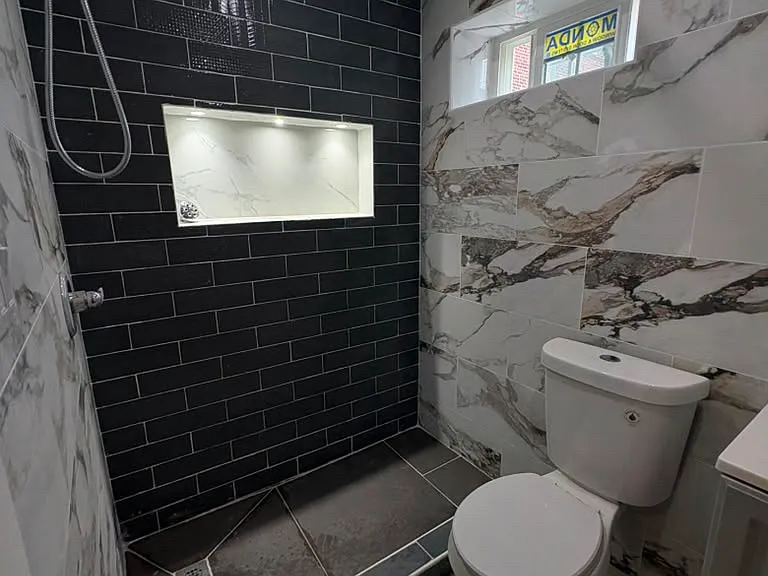 985 Duncan St #1B — Photo 3