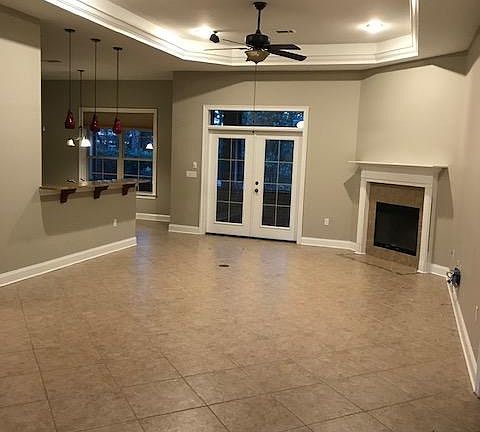 4th image of 868 Coldwater Creek Cir