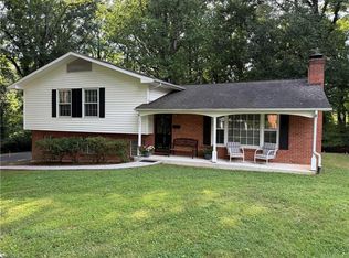 1131 Cypress Cir, Winston Salem, NC 27106