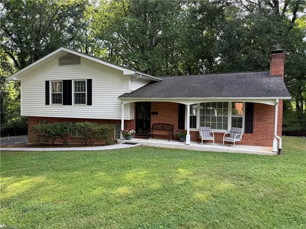 1131 Cypress Cir, Winston Salem, NC 27106