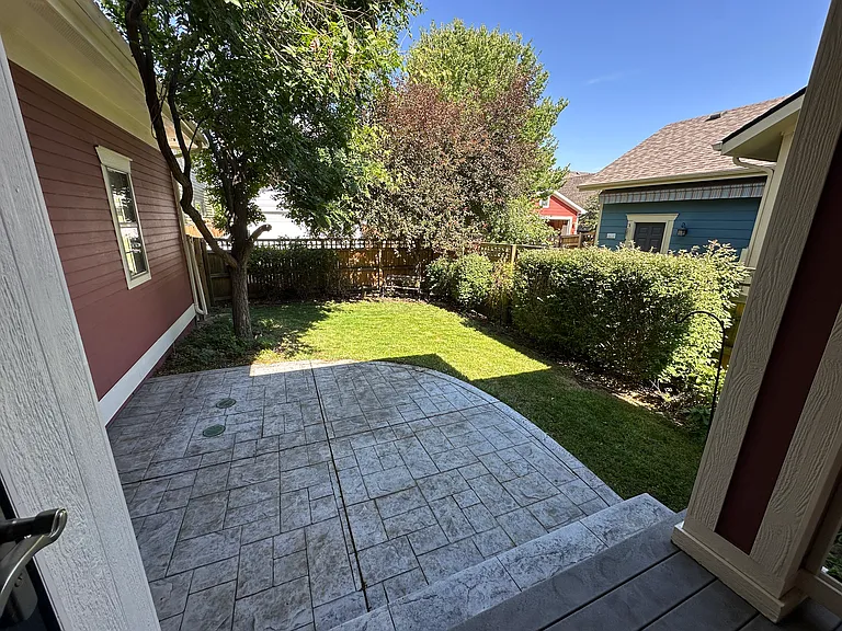 3177 Geneva Ct — Photo 19