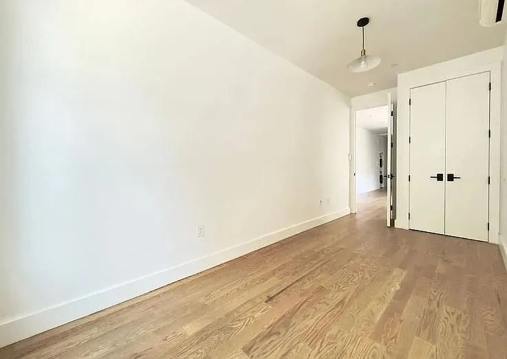 98 Moore St #2B — Photo 5