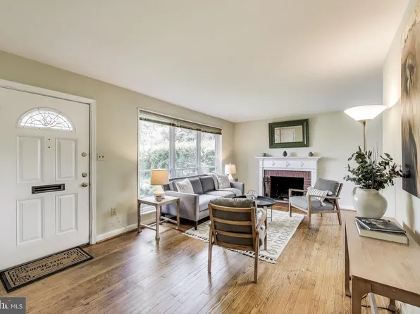 9502 Woodland Dr, Silver Spring, MD 20910