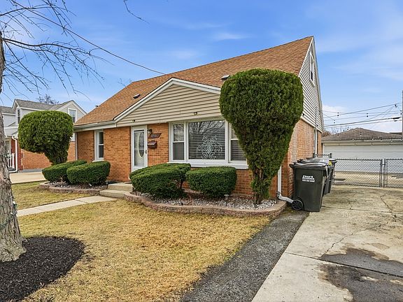 3rd image of 10906 McVicker Ave