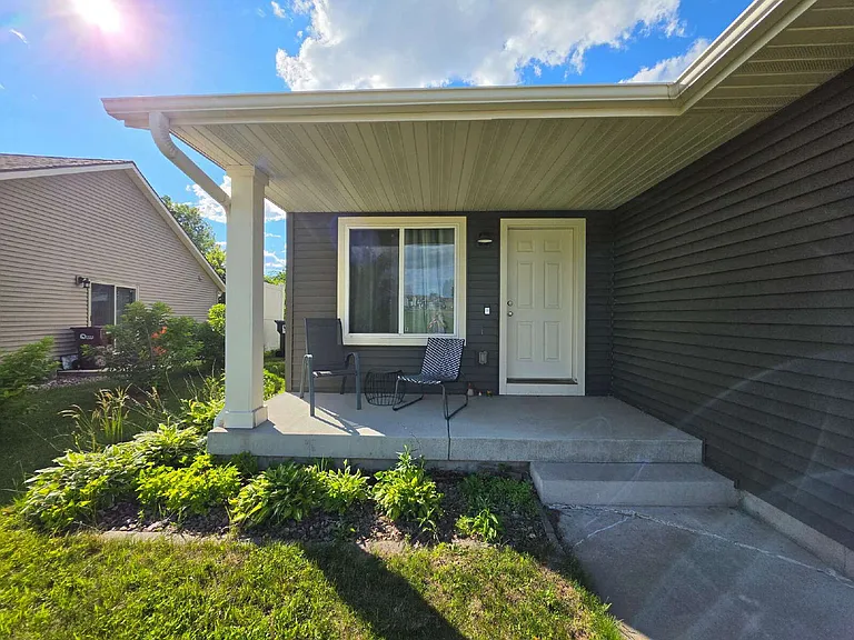 3270 White Oak Ln — Photo 4