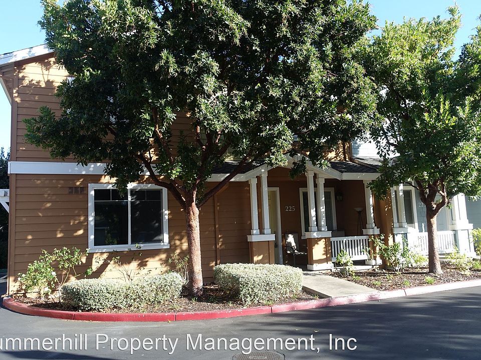 1st image of 225 Granada Park Cir
