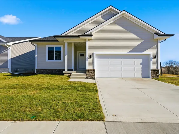 2301 Chan Dr, Adel, IA 50003