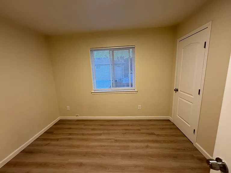 3520 Y St #2 — Photo 16