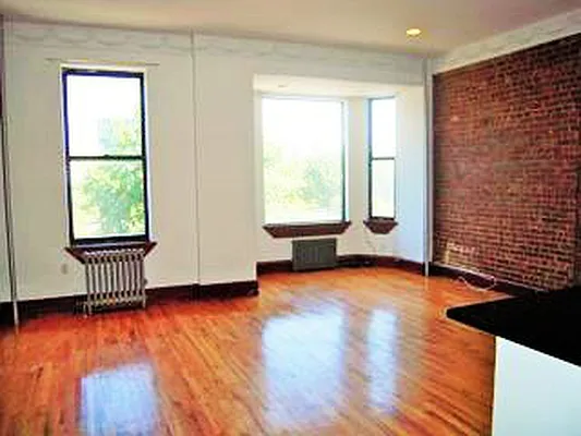 Rented by Point NYC | media 36