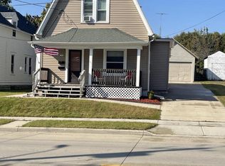 1606 S 10th St, Manitowoc, WI 54220
