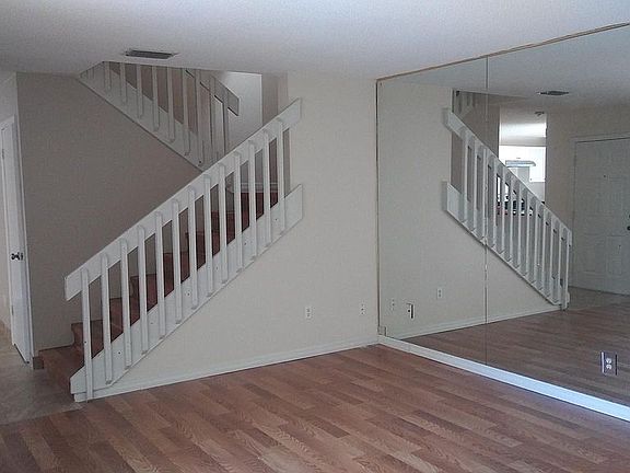 4th image of 15301 W Pond Woods Dr