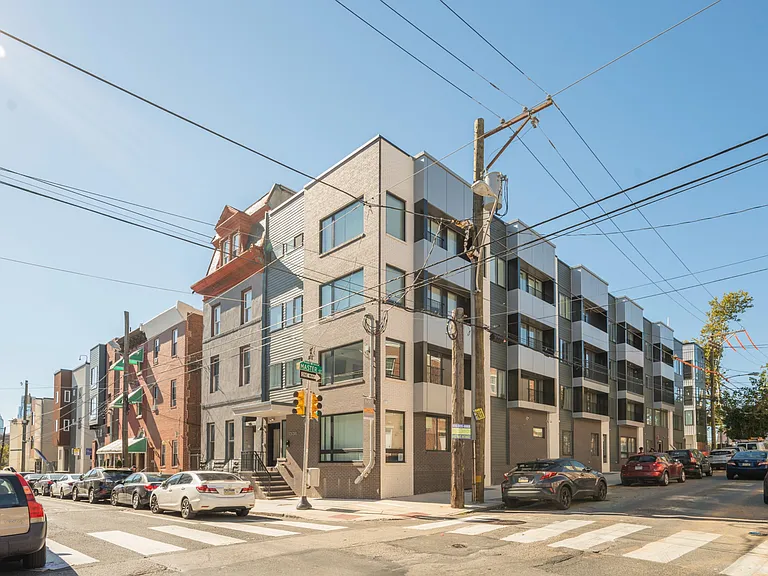 Temple Off-Campus Housing — Photo 82