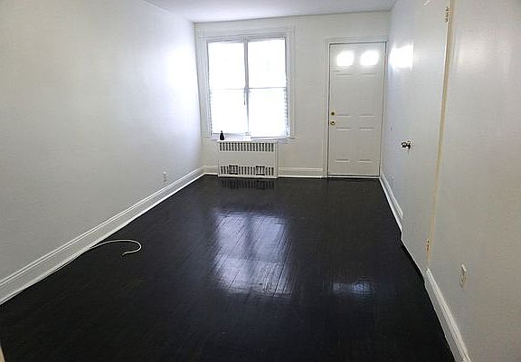 3rd image of 10406 Avenue L #1
