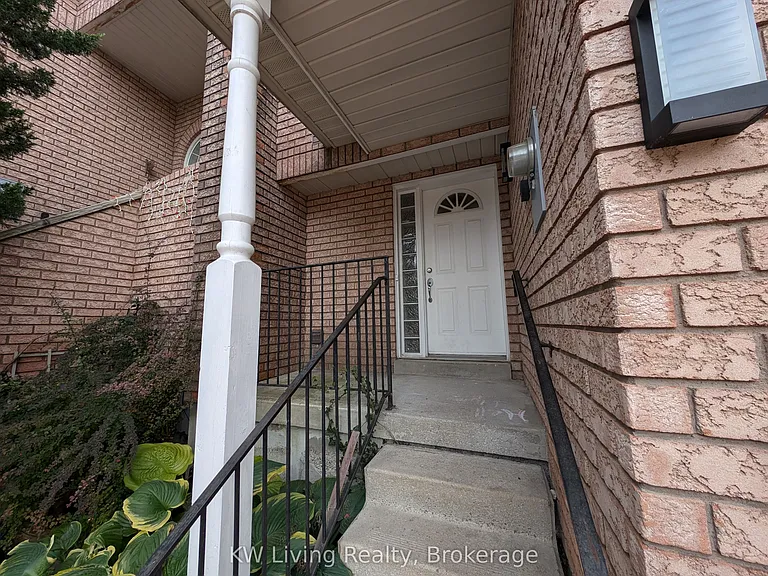 78 Bridlepath St — Photo 21