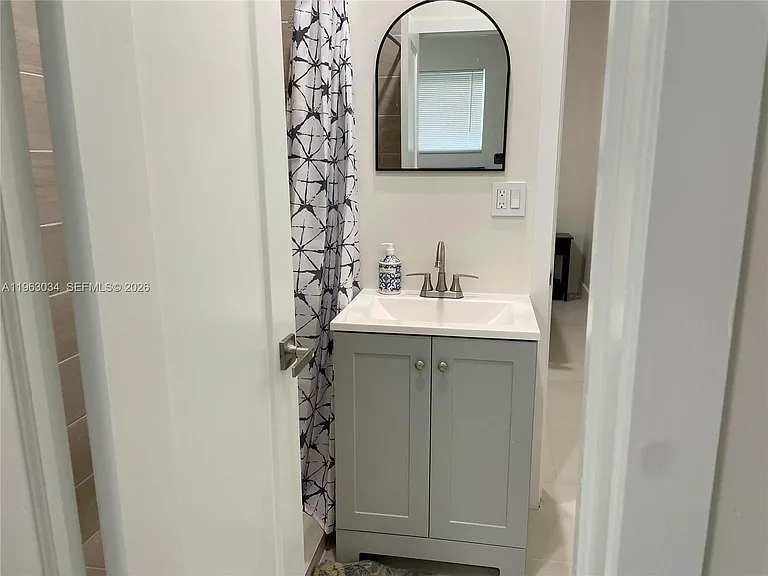 5352 Orduna Dr #0 — Photo 11