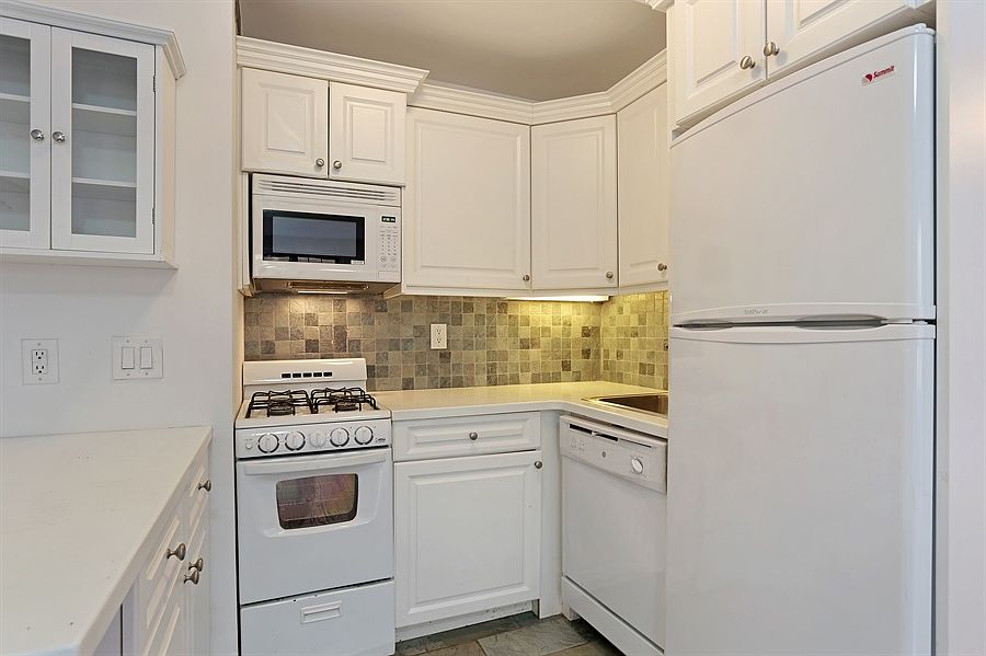 1st image of 50 W 72nd St APT 412