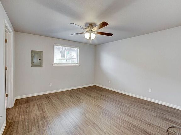 2nd image of 2639 E 10th St #3