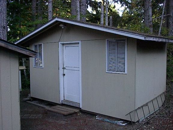 3rd image of 430 E Mason Lake Dr E