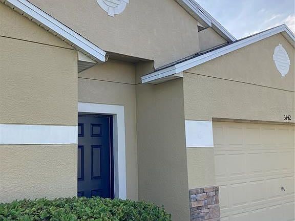 3rd image of 3142R Queen Alexandria Dr