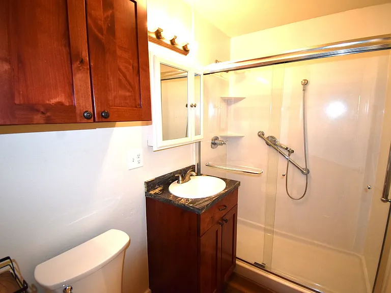 1174 Hiatt St — Photo 11