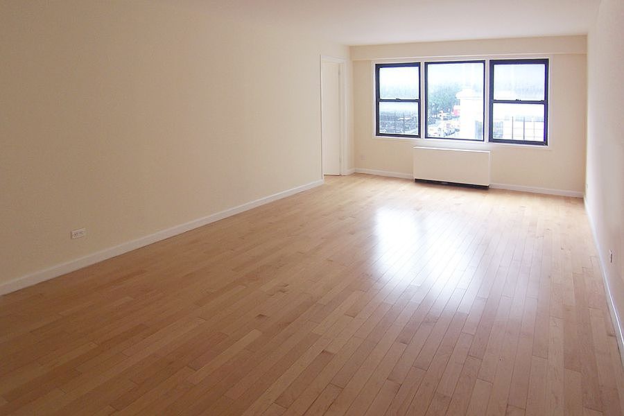 1st image of 1471 3rd Ave #2D