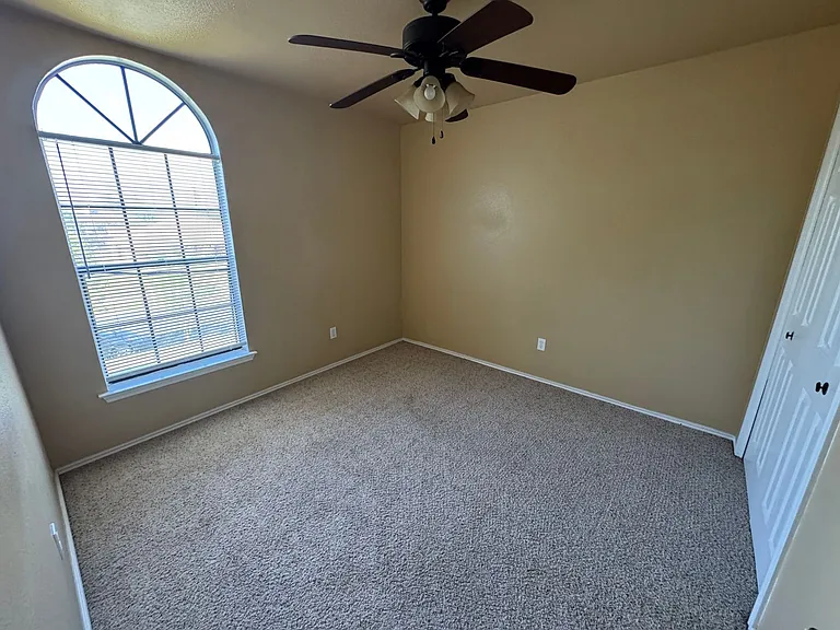 4806 Greenlee Dr — Photo 21