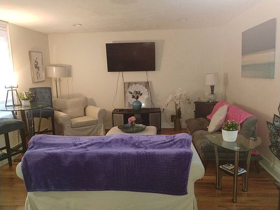 3rd image of 108 Spruce St Unit C