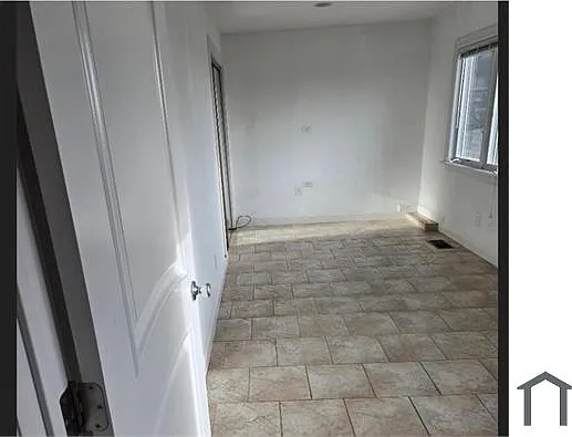 1551 Regency Ct #A — Photo 11